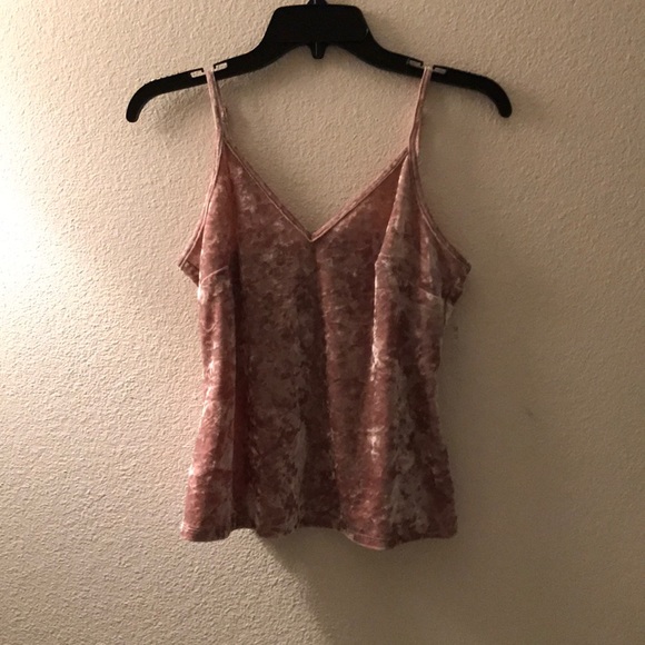 Pink crushed velvet spaghetti strap tank - Picture 2 of 4
